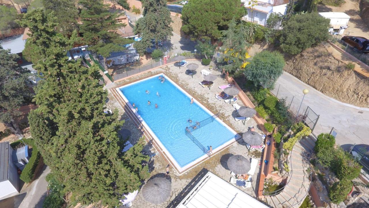 Happy Camp Mobile Homes In Camping Senia Cala Canyelles Lloret de Mar Exterior photo